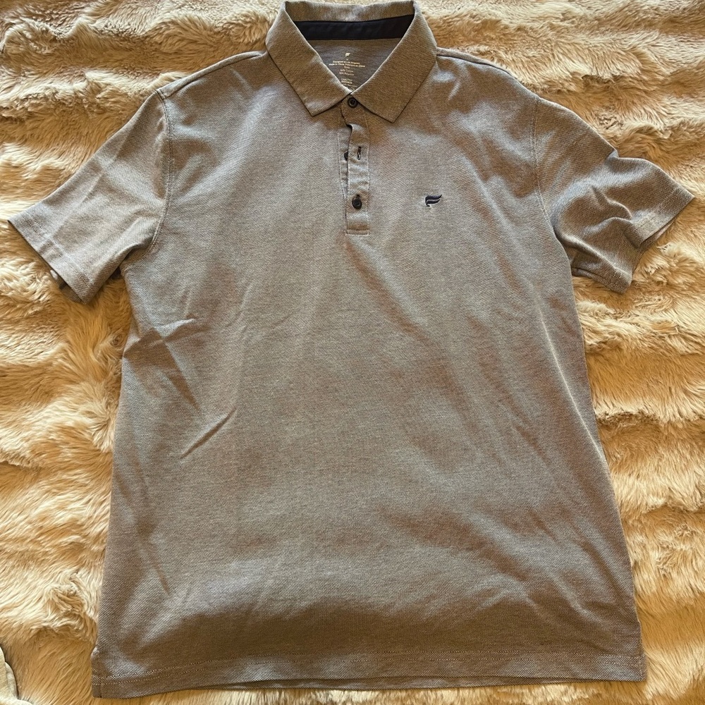 Fabletics Men’s M Gray Polo Shirt for Golf or everyday